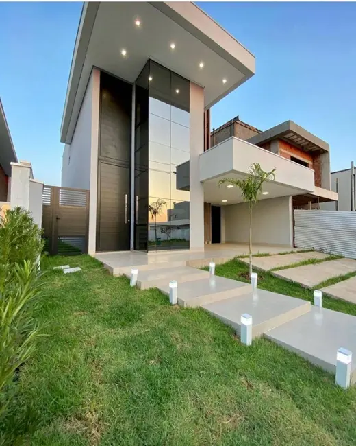 Foto 1 de Casa com 3 quartos à venda, 306m2 em Jardim Imperial II, Cuiaba - MT