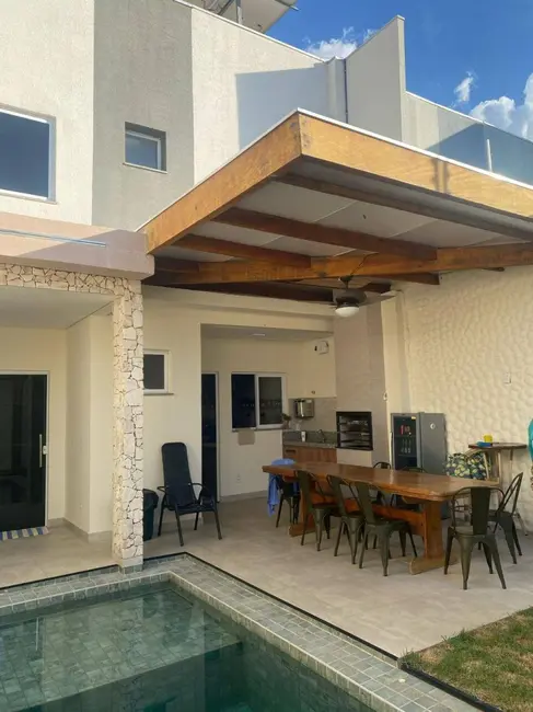Casa com 3 quartos à venda, 170m2 em Santa Rosa, Cuiaba - MT - imagem 7 Foto 7 de Casa com 3 quartos à venda, 170m2 em Santa Rosa, Cuiaba - MT