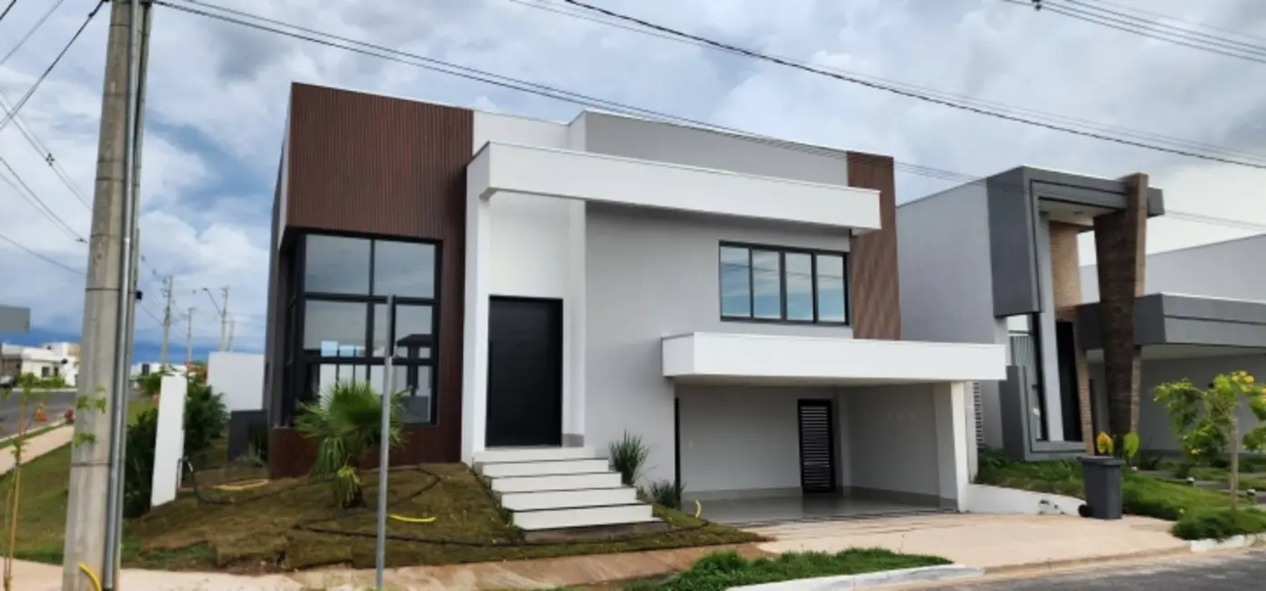 Foto 1 de Casa com 3 quartos à venda, 214m2 em Cuiaba - MT