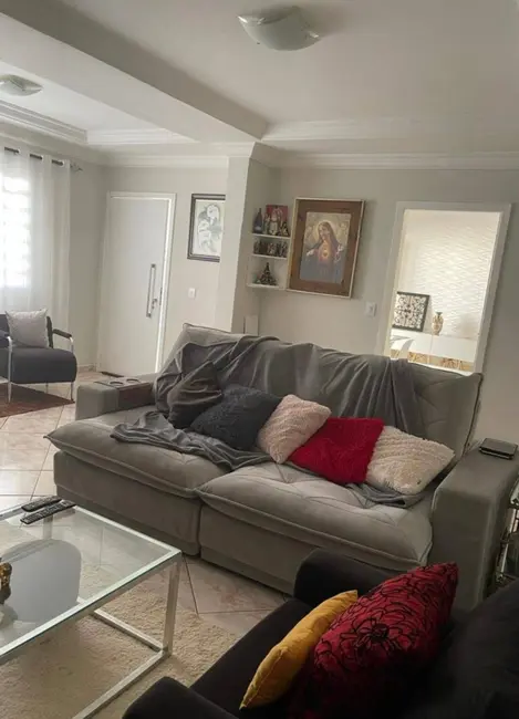 Foto 5 de Casa com 4 quartos à venda, 300m2 em Recanto dos Pássaros, Cuiaba - MT