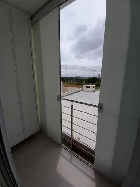 Casa de Condomínio com 3 quartos à venda, 200m2 em Ribeirão do Lipa, Cuiaba - MT - imagem 4 Foto 4 de Casa de Condomínio com 3 quartos à venda, 200m2 em Ribeirão do Lipa, Cuiaba - MT