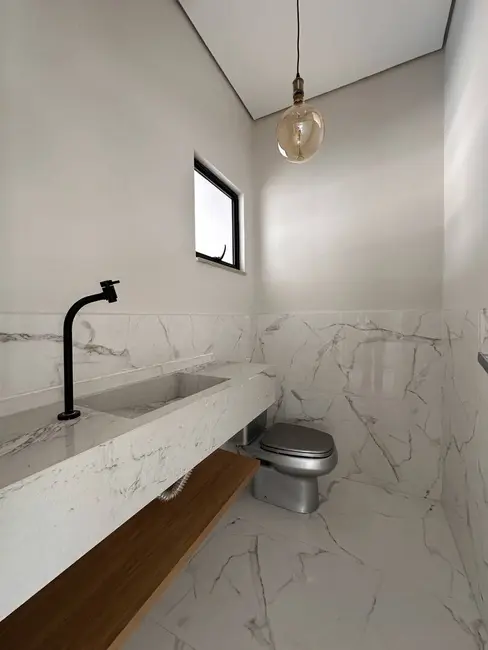 Casa com 3 quartos à venda, 274m2 em Jardim Itália, Cuiaba - MT - imagem 6 Foto 6 de Casa com 3 quartos à venda, 274m2 em Jardim Itália, Cuiaba - MT