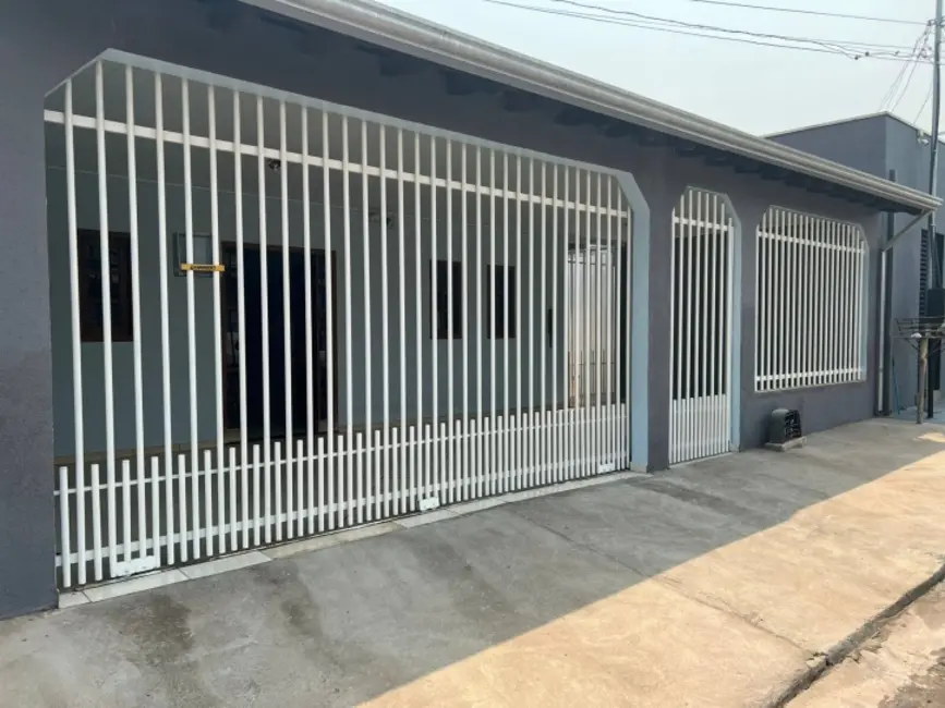 Foto 1 de Casa com 2 quartos à venda, 180m2 em Parque Cuiabá, Cuiaba - MT