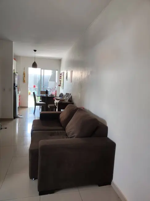 Foto 2 de Casa de Condomínio com 2 quartos à venda, 100m2 em Jardim Imperial, Cuiaba - MT