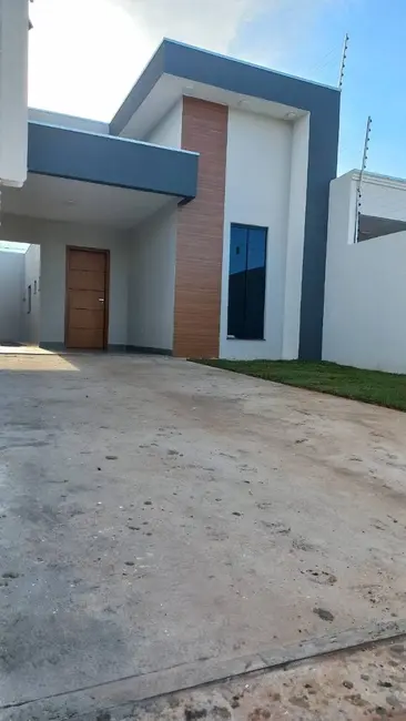 Foto 1 de Casa com 3 quartos à venda em Dom Bosco, Cuiaba - MT