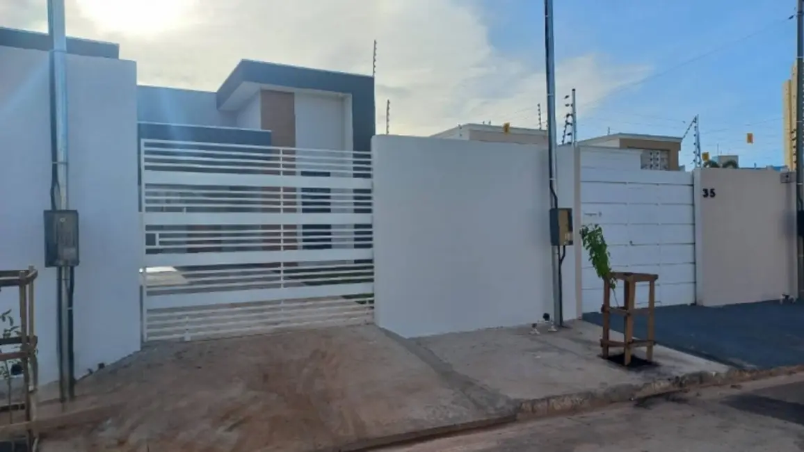 Foto 2 de Casa com 3 quartos à venda em Dom Bosco, Cuiaba - MT