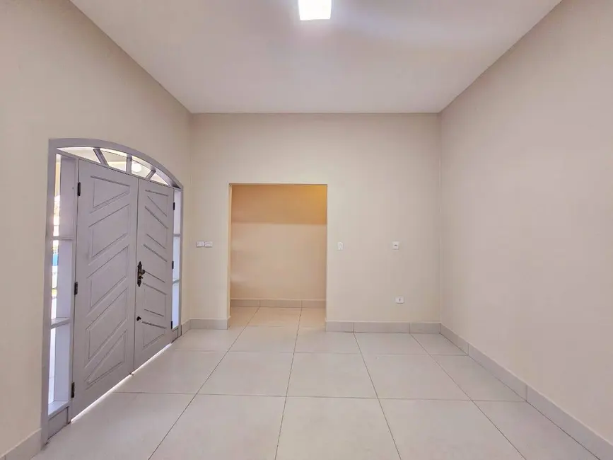 Casa com 3 quartos à venda, 298m2 em Praeiro, Cuiaba - MT - imagem 4 Foto 4 de Casa com 3 quartos à venda, 298m2 em Praeiro, Cuiaba - MT