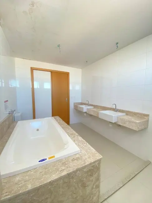 Apartamento com 4 quartos à venda, 226m2 em Quilombo, Cuiaba - MT - imagem 5 Foto 5 de Apartamento com 4 quartos à venda, 226m2 em Quilombo, Cuiaba - MT