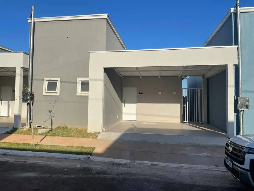 Foto 1 de Casa de Condomínio com 3 quartos à venda, 99m2 em Cuiaba - MT