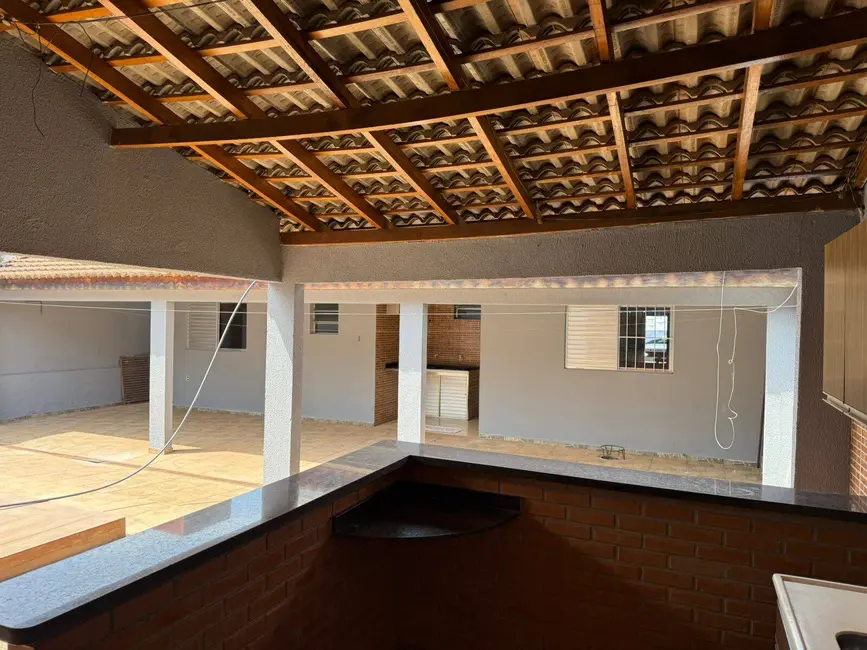Casa com 3 quartos à venda, 360m2 em Canelas, Varzea Grande - MT - imagem 7 Foto 7 de Casa com 3 quartos à venda, 360m2 em Canelas, Varzea Grande - MT