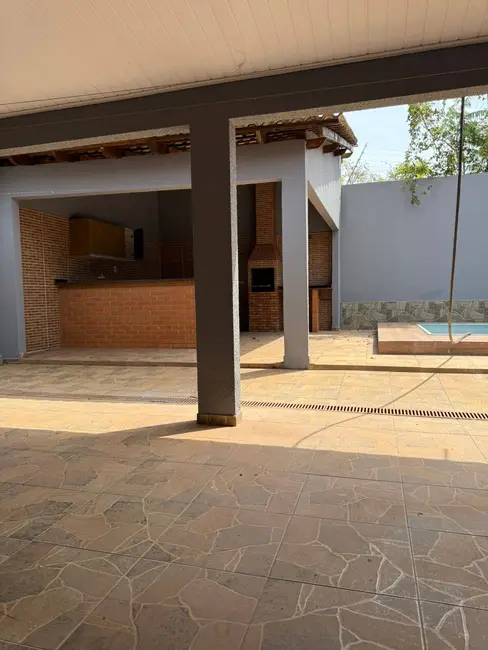 Casa com 3 quartos à venda, 360m2 em Canelas, Varzea Grande - MT - imagem 9 Foto 9 de Casa com 3 quartos à venda, 360m2 em Canelas, Varzea Grande - MT