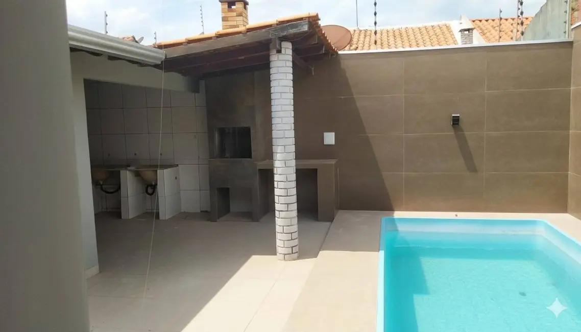 Foto 1 de Casa com 2 quartos à venda, 200m2 em Residencial Nova Canaã, Cuiaba - MT