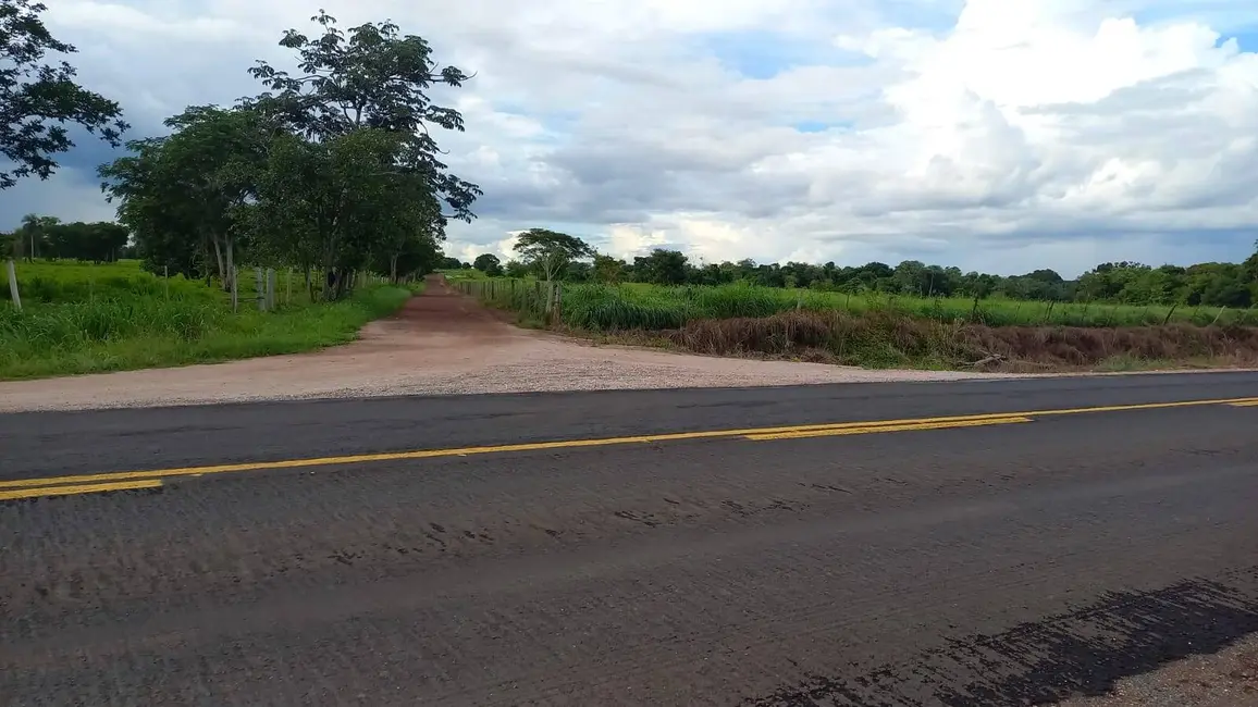 Foto 3 de Fazenda / Haras à venda, 290m2 em Acorizal - MT