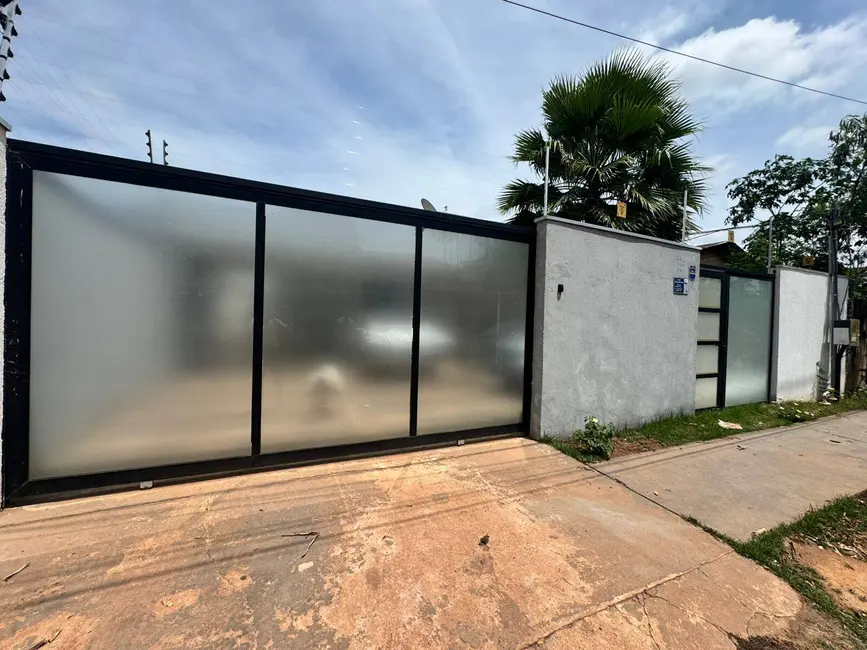 Foto 1 de Casa com 3 quartos para alugar, 300m2 em Coophema, Cuiaba - MT