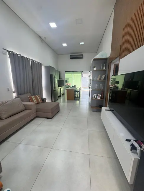 Foto 6 de Casa com 3 quartos para alugar, 300m2 em Coophema, Cuiaba - MT