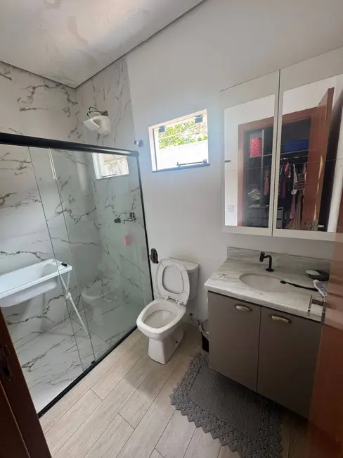 Foto 5 de Casa com 3 quartos para alugar, 300m2 em Coophema, Cuiaba - MT
