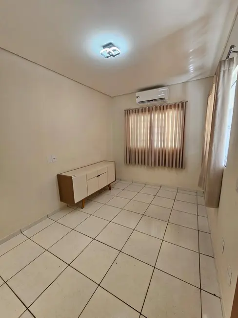 Foto 2 de Casa para alugar, 322m2 em Boa Esperança, Cuiaba - MT