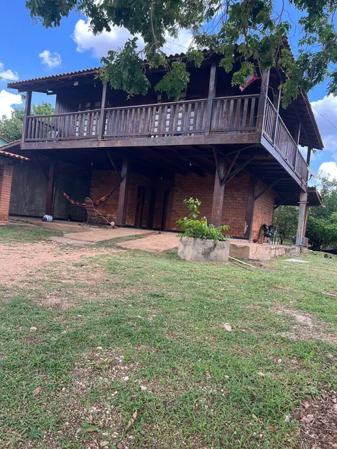 Casa com 3 quartos à venda, 600m2 em Núcleo Habitacional Sucuri, Cuiaba - MT - imagem 1 Foto 1 de Casa com 3 quartos à venda, 600m2 em Núcleo Habitacional Sucuri, Cuiaba - MT