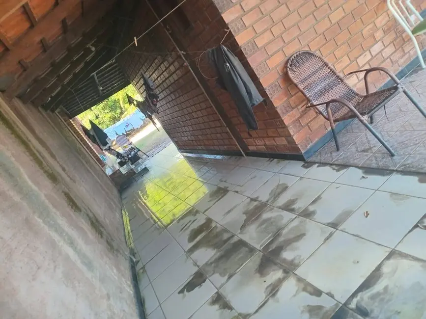 Casa com 3 quartos à venda, 600m2 em Núcleo Habitacional Sucuri, Cuiaba - MT - imagem 7 Foto 7 de Casa com 3 quartos à venda, 600m2 em Núcleo Habitacional Sucuri, Cuiaba - MT