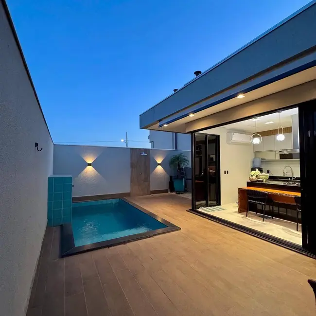 Foto 9 de Casa com 3 quartos à venda, 127m2 em Ribeirão do Lipa, Cuiaba - MT