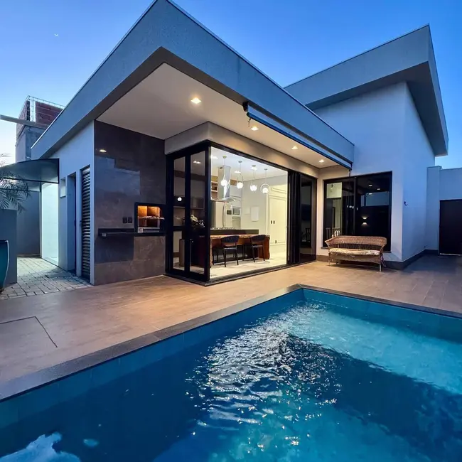 Foto 2 de Casa com 3 quartos à venda, 127m2 em Ribeirão do Lipa, Cuiaba - MT