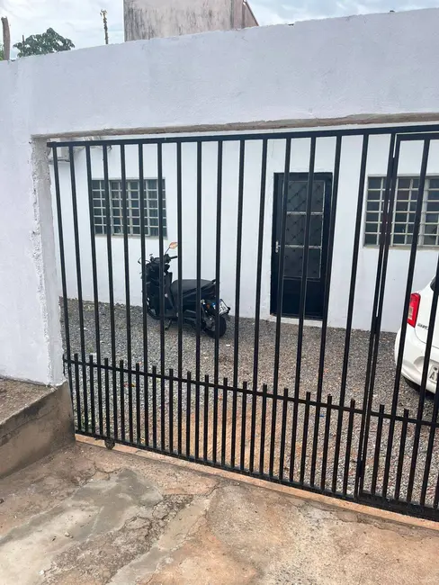 Casa com 2 quartos à venda, 250m2 em Doutor Fábio Leite II, Cuiaba - MT - imagem 3 Foto 3 de Casa com 2 quartos à venda, 250m2 em Doutor Fábio Leite II, Cuiaba - MT