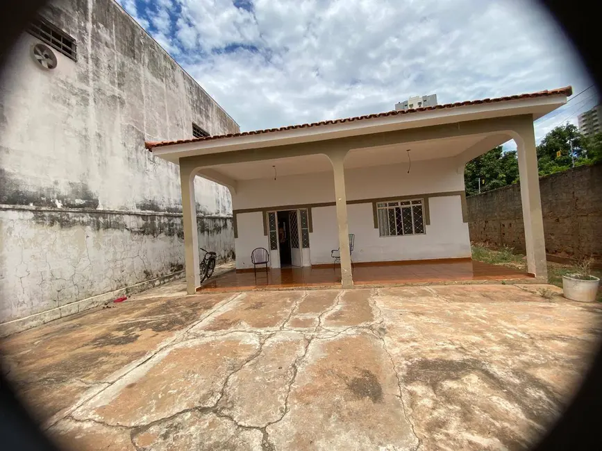 Casa com 4 quartos à venda, 250m2 em Cidade Alta, Cuiaba - MT - imagem 1 Foto 1 de Casa com 4 quartos à venda, 250m2 em Cidade Alta, Cuiaba - MT