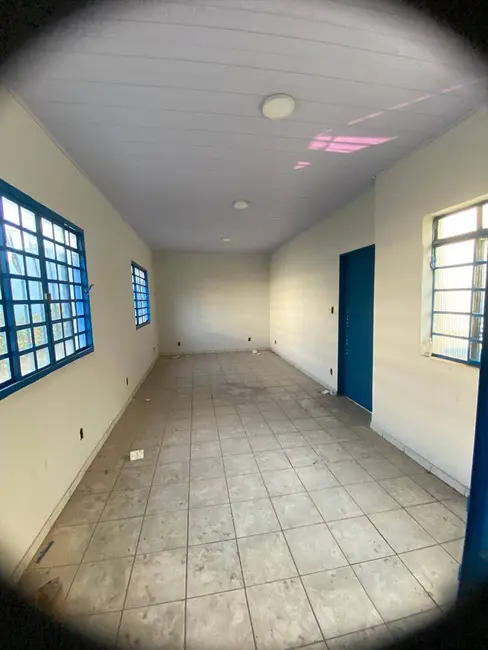 Foto 2 de Casa com 7 quartos à venda, 190m2 em Centro-Norte, Cuiaba - MT