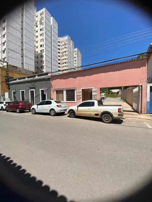 Casa à venda, 2000m2 em Centro-Norte, Cuiaba - MT - imagem 1 Foto 1 de Casa à venda, 2000m2 em Centro-Norte, Cuiaba - MT