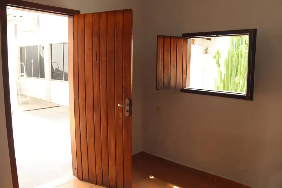 Casa com 3 quartos à venda em Centro-Norte, Cuiaba - MT - imagem 9 Foto 9 de Casa com 3 quartos à venda em Centro-Norte, Cuiaba - MT