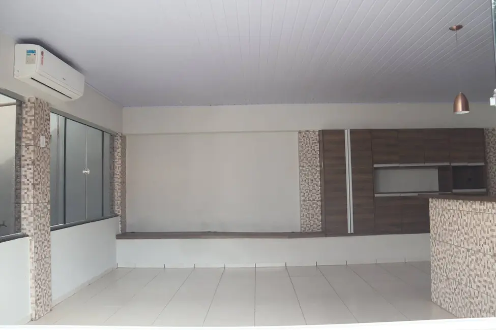 Casa com 3 quartos à venda em Centro-Norte, Cuiaba - MT - imagem 6 Foto 6 de Casa com 3 quartos à venda em Centro-Norte, Cuiaba - MT