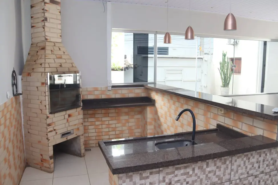 Casa com 3 quartos à venda em Centro-Norte, Cuiaba - MT - imagem 8 Foto 8 de Casa com 3 quartos à venda em Centro-Norte, Cuiaba - MT