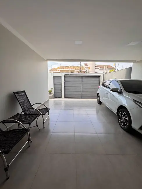 Casa com 4 quartos à venda, 360m2 em Jardim Shangri-Lá, Cuiaba - MT - imagem 1 Foto 1 de Casa com 4 quartos à venda, 360m2 em Jardim Shangri-Lá, Cuiaba - MT