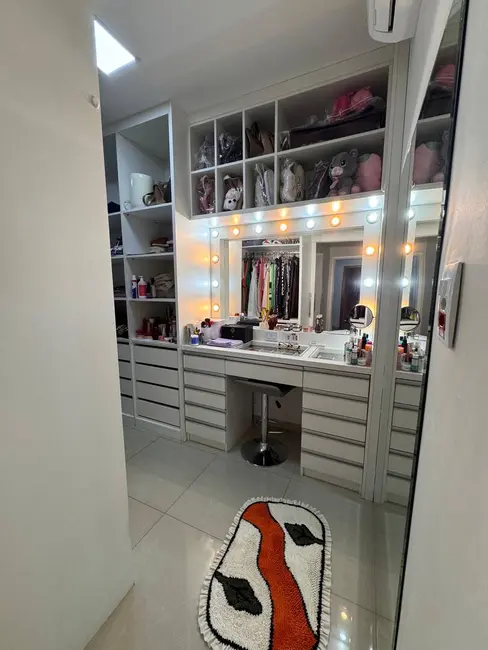 Casa com 4 quartos à venda, 360m2 em Jardim Shangri-Lá, Cuiaba - MT - imagem 2 Foto 2 de Casa com 4 quartos à venda, 360m2 em Jardim Shangri-Lá, Cuiaba - MT