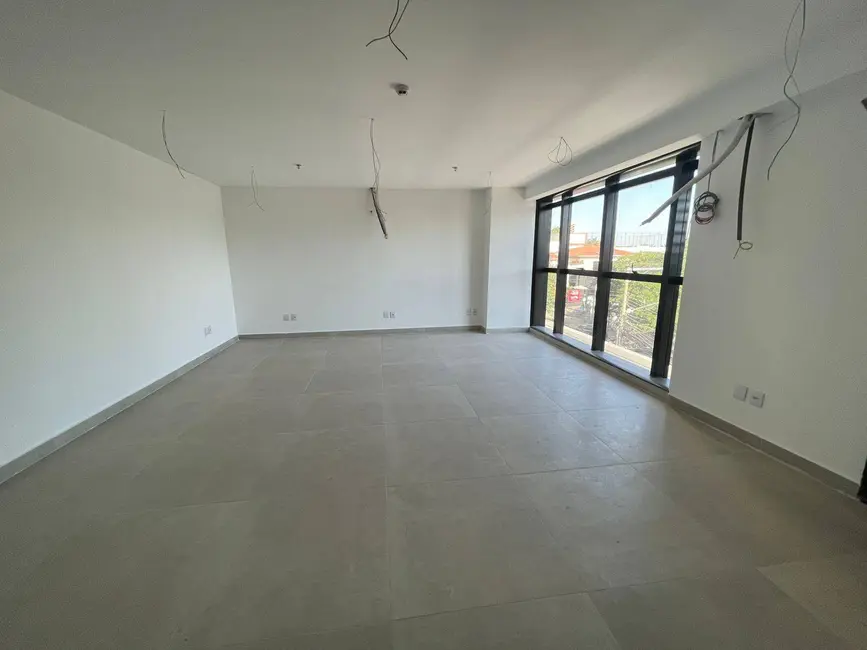 Sala Comercial à venda e para alugar, 50m2 em Quilombo, Cuiaba - MT - imagem 3 Foto 3 de Sala Comercial à venda e para alugar, 50m2 em Quilombo, Cuiaba - MT