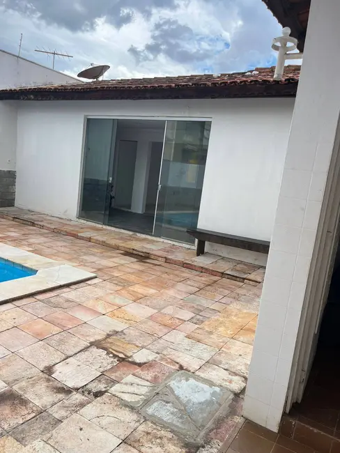 Casa com 4 quartos à venda e para alugar, 360m2 em Morada do Ouro, Cuiaba - MT - imagem 2 Foto 2 de Casa com 4 quartos à venda e para alugar, 360m2 em Morada do Ouro, Cuiaba - MT