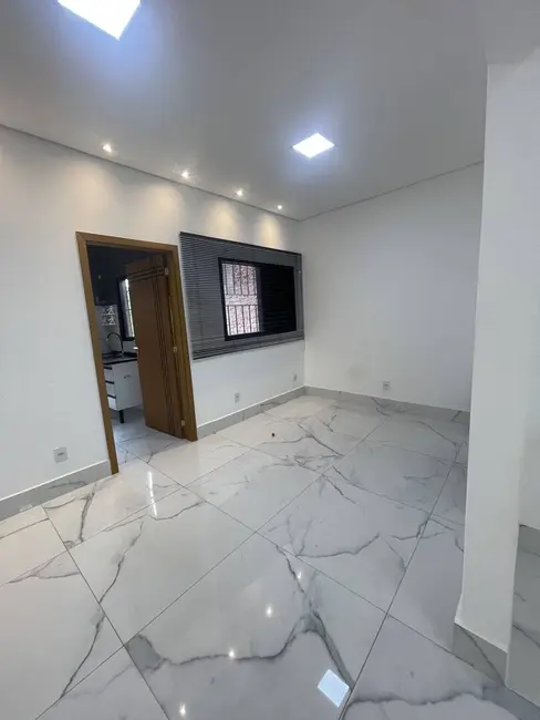 Foto 6 de Apartamento com 2 quartos para alugar em Cuiaba - MT