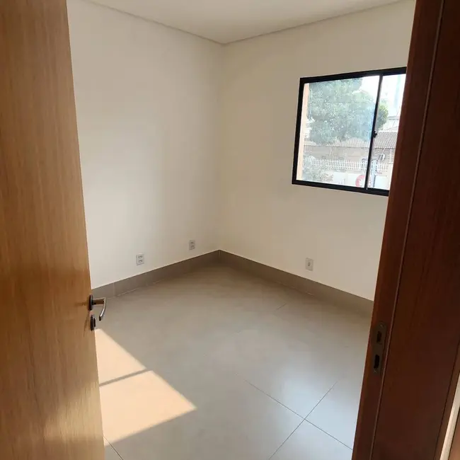 Casa com 3 quartos à venda, 135m2 em Jardim Tropical, Cuiaba - MT - imagem 2 Foto 2 de Casa com 3 quartos à venda, 135m2 em Jardim Tropical, Cuiaba - MT