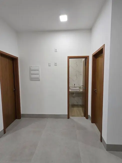 Casa com 3 quartos à venda, 122m2 em Santa Cruz, Cuiaba - MT - imagem 3 Foto 3 de Casa com 3 quartos à venda, 122m2 em Santa Cruz, Cuiaba - MT