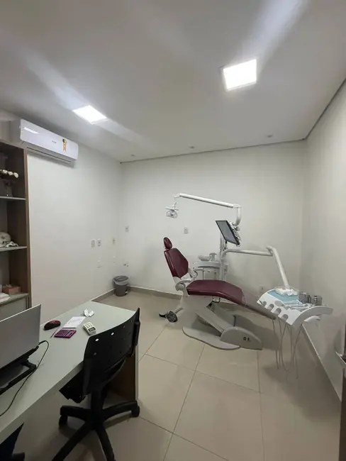 Sala Comercial à venda, 519m2 em Cristo Rei, Varzea Grande - MT - imagem 4 Foto 4 de Sala Comercial à venda, 519m2 em Cristo Rei, Varzea Grande - MT