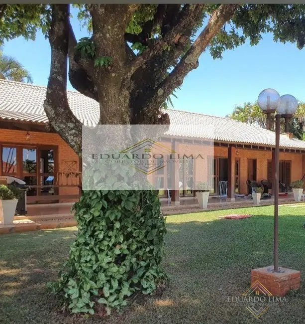 Casa com 4 quartos à venda, 2065m2 em Santa Cruz Do Rio Pardo - SP - imagem 1 Foto 1 de Casa com 4 quartos à venda, 2065m2 em Santa Cruz Do Rio Pardo - SP