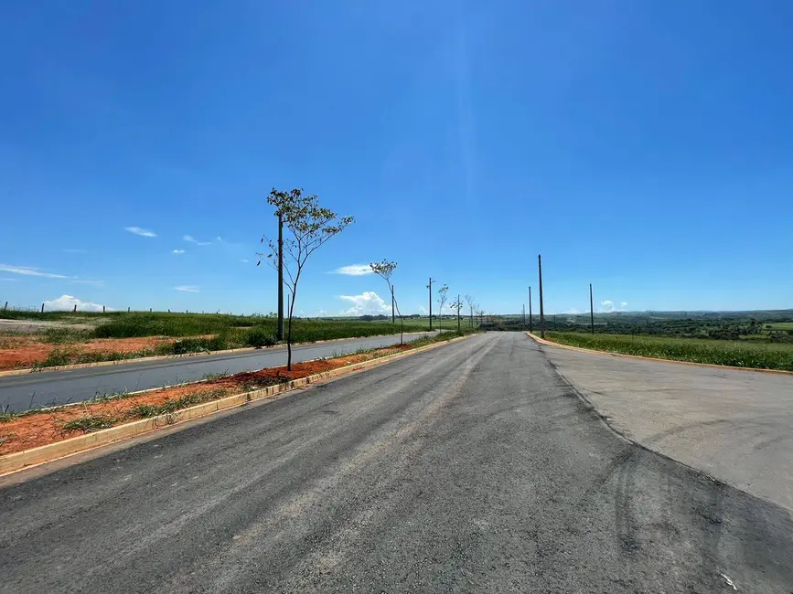 Foto 3 de Terreno / Lote à venda, 188m2 em Jardim Nair Maria, Salto - SP