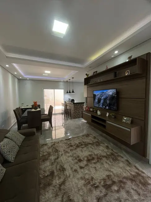Foto 2 de Casa de Condomínio com 2 quartos à venda, 176m2 em Salto - SP