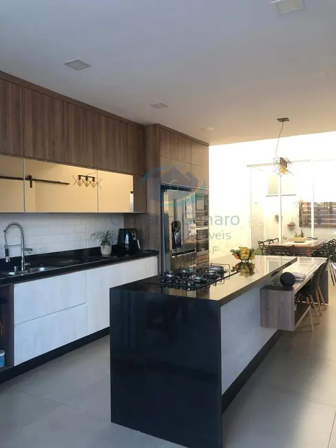 Foto 2 de Casa de Condomínio com 3 quartos à venda, 242m2 em Residencial São Bento, Salto - SP