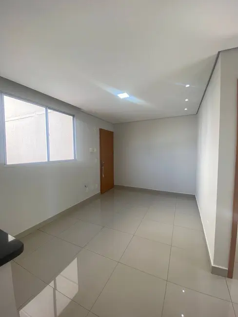 Foto 1 de Apartamento com 2 quartos à venda, 41m2 em Olaria, Salto - SP