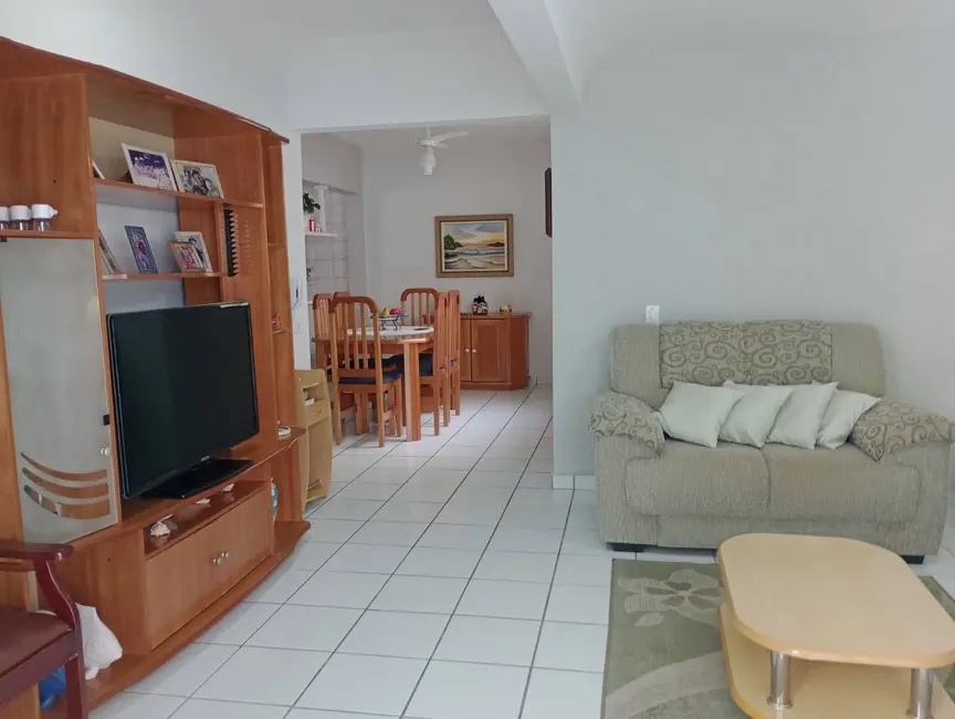 Foto 2 de Apartamento com 2 quartos à venda, 97m2 em Jardim Virgínia, Guaruja - SP