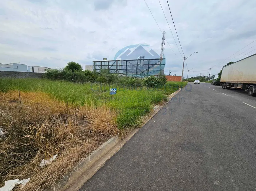 Foto 3 de Terreno / Lote à venda, 250m2 em Salto - SP