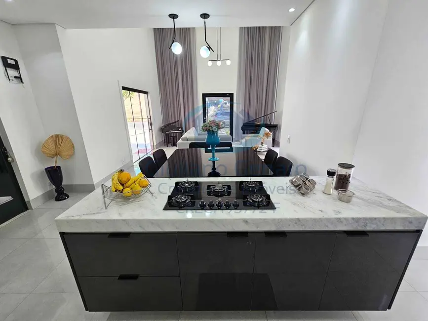 Casa de Condomínio com 3 quartos à venda, 156m2 em Residencial Central Parque, Salto - SP - imagem 3 Foto 3 de Casa de Condomínio com 3 quartos à venda, 156m2 em Residencial Central Parque, Salto - SP