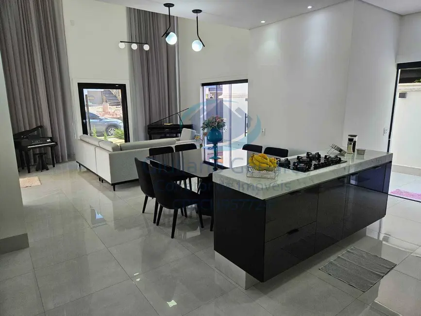 Casa de Condomínio com 3 quartos à venda, 156m2 em Residencial Central Parque, Salto - SP - imagem 2 Foto 2 de Casa de Condomínio com 3 quartos à venda, 156m2 em Residencial Central Parque, Salto - SP