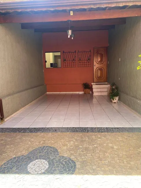 Foto 2 de Casa com 3 quartos à venda, 184m2 em Centro, Salto - SP